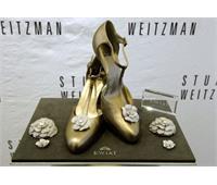 کفش‌های گل‌سرخ باز رواج یافته‌ی استوارت ویتزمن