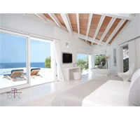 مدرنیته ترین ویلا در ساحل مایورکا اسپانیا