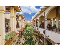 مرکز خرید  Ala Moana در هونولولو، هاوایی