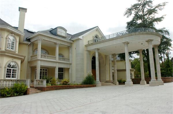 Updown Court